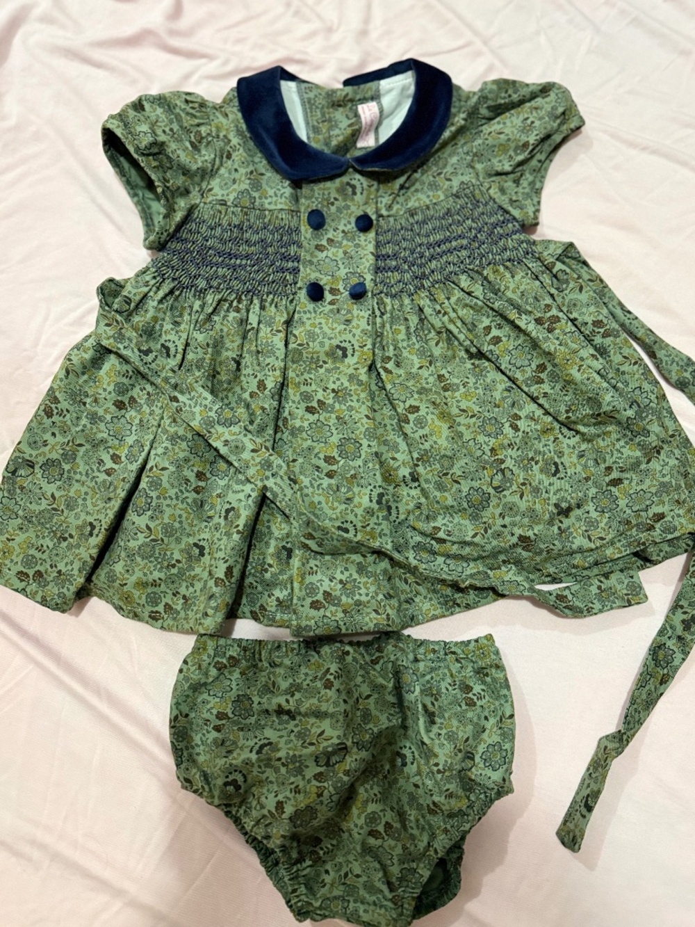 La Coqueta | Girls Smocked Set - Green Floral Arcadia